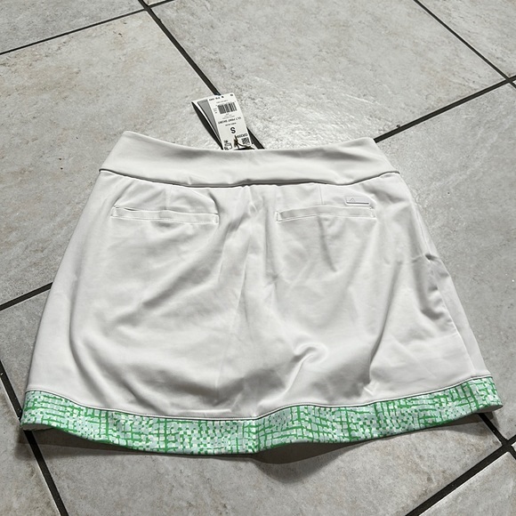 NWT Adidas Women's Ultimate365 Printed‎ Primegreen Golf Skort - Picture 8 of 11